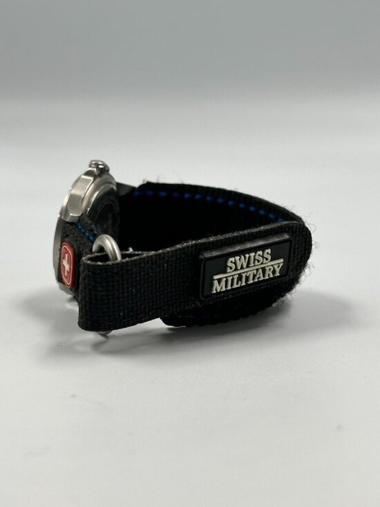 Wenger Swiss Military Watch Women Silver Tone Black Nylon Strap 7908X Works main image 4